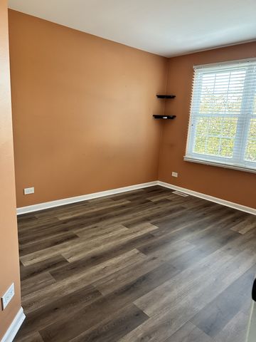 1213 Pennsbury Lane, Aurora, IL 60502