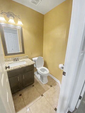 1213 Pennsbury Lane, Aurora, IL 60502