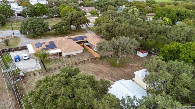 8390 N Verde, San Antonio, TX 78240