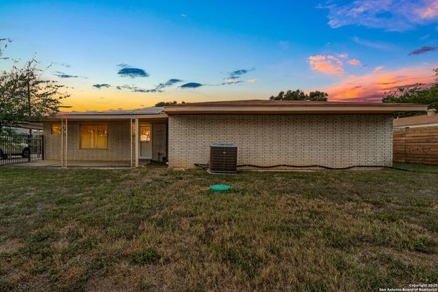 8390 N Verde, San Antonio, TX 78240