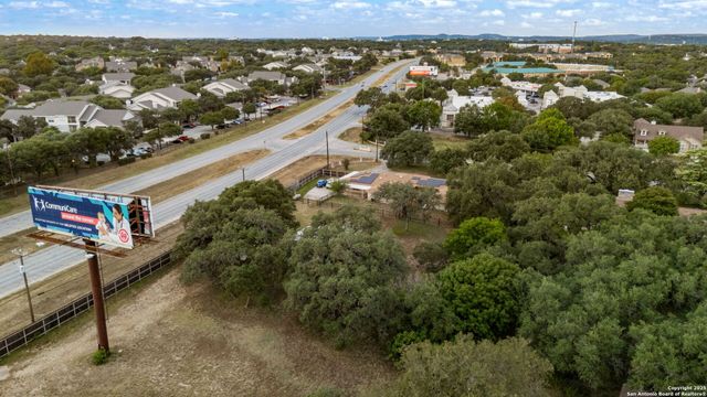 8390 N Verde, San Antonio, TX 78240