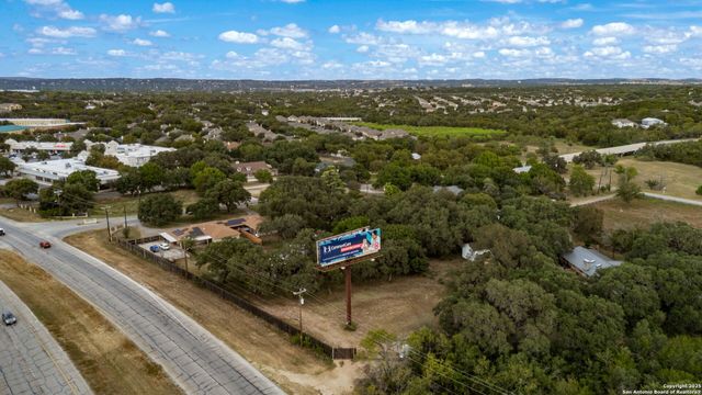 8390 N Verde, San Antonio, TX 78240