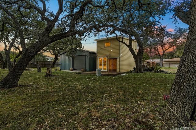 8390 N Verde, San Antonio, TX 78240