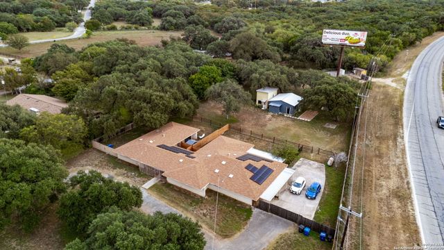 8390 N Verde, San Antonio, TX 78240