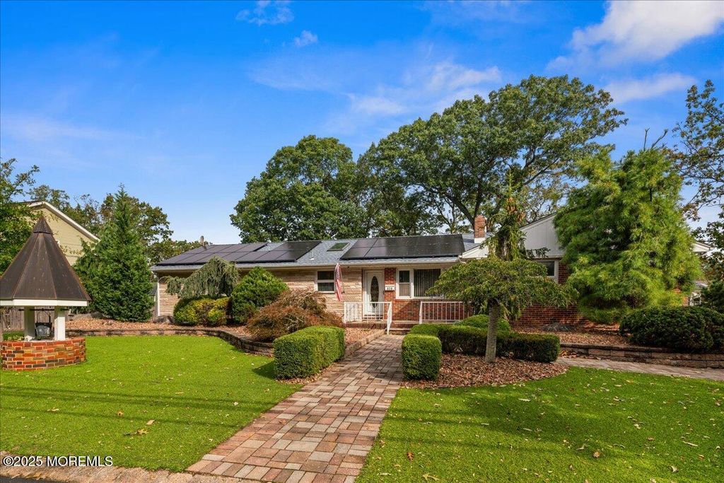 436 Pennsylvania Avenue, Pine Beach, NJ 08741