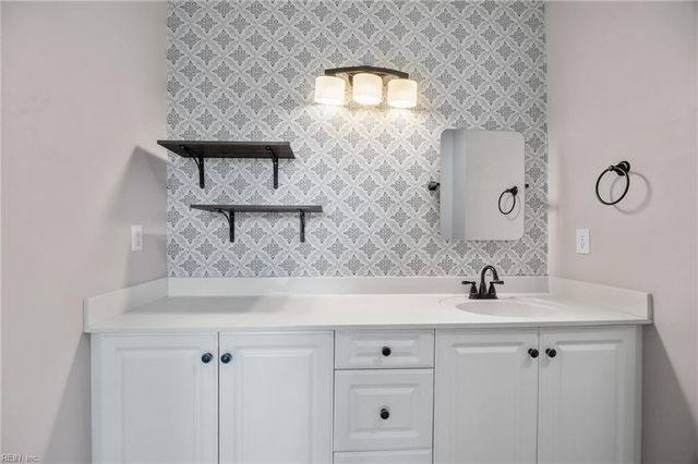 1040 Grace Hill DR, Virginia Beach, VA 23455