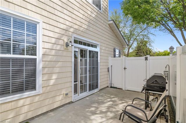 1040 Grace Hill DR, Virginia Beach, VA 23455