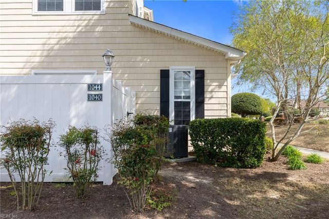 1040 Grace Hill DR, Virginia Beach, VA 23455
