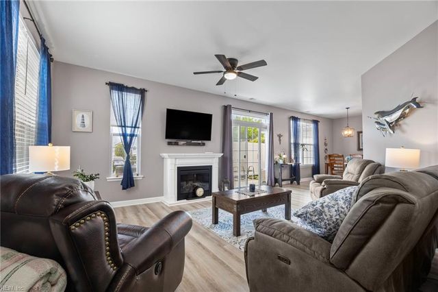 1040 Grace Hill DR, Virginia Beach, VA 23455