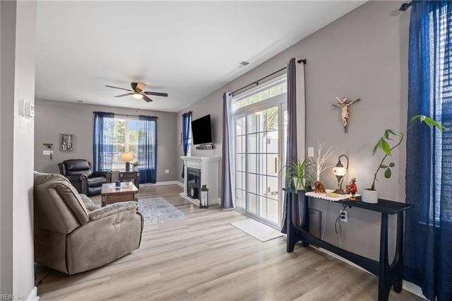 1040 Grace Hill DR, Virginia Beach, VA 23455