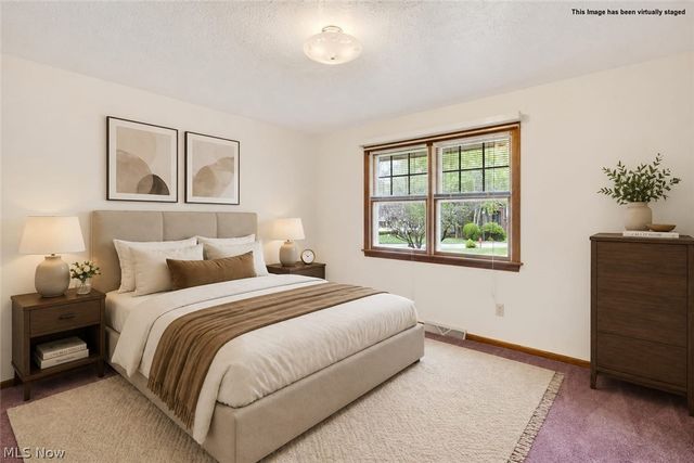 5144 Old Colony Road NW, Warren, OH 44481