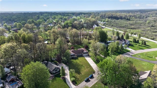 5144 Old Colony Road NW, Warren, OH 44481