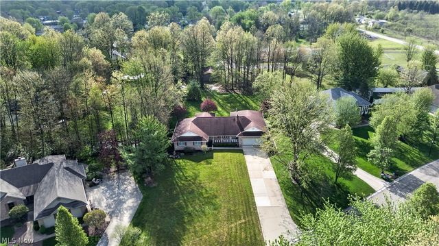 5144 Old Colony Road NW, Warren, OH 44481