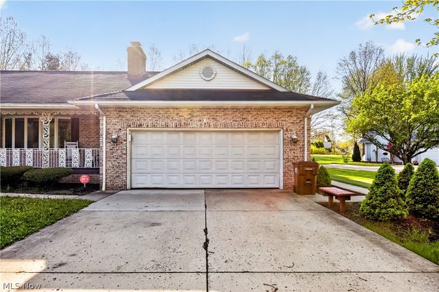 5144 Old Colony Road NW, Warren, OH 44481