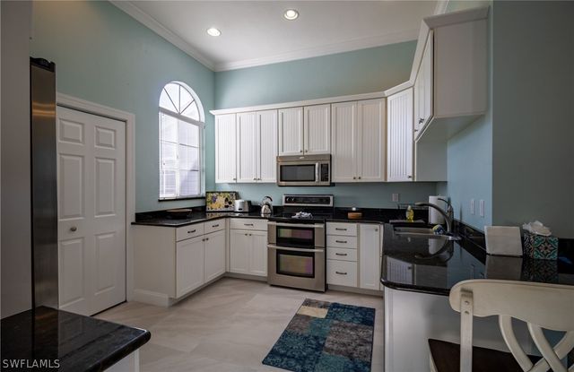 2611 Citrus Lake DR C-203, Naples, FL 34109