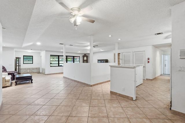 16476 107TH Drive N, Jupiter, FL 33478