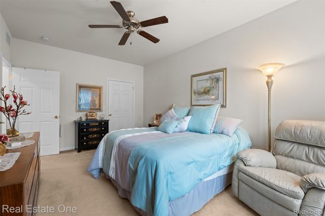 48436 Maplehurst Drive, Shelby Charter Township, MI 48317