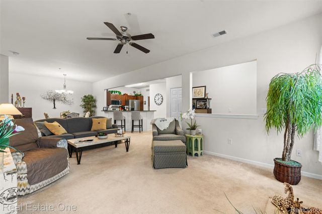 48436 Maplehurst Drive, Shelby Charter Township, MI 48317