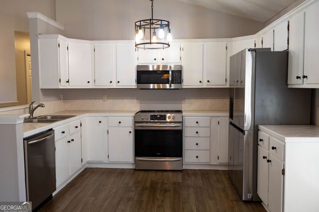 5758 Riley Farm Road, Lula, GA 30554