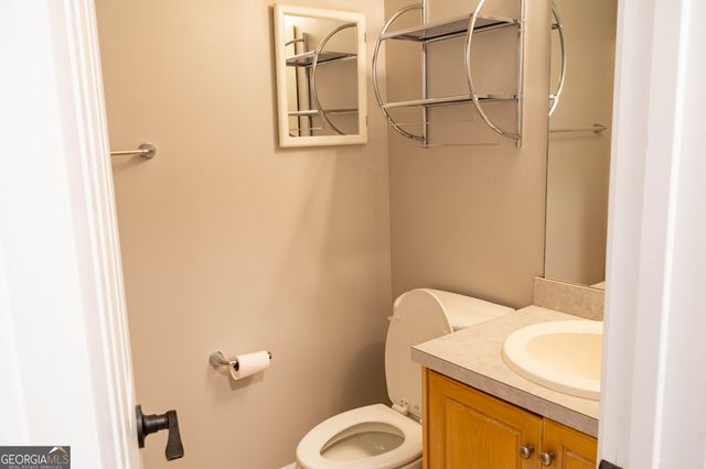 5758 Riley Farm Road, Lula, GA 30554