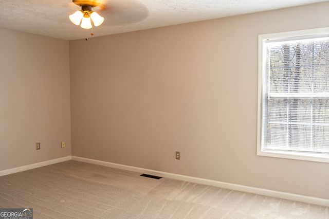 5758 Riley Farm Road, Lula, GA 30554