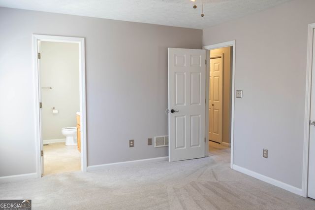 5758 Riley Farm Road, Lula, GA 30554