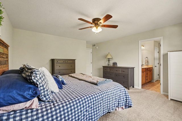 7933 205th Street W, Lakeville, MN 55044