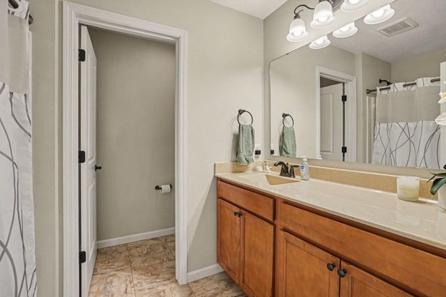 7933 205th Street W, Lakeville, MN 55044