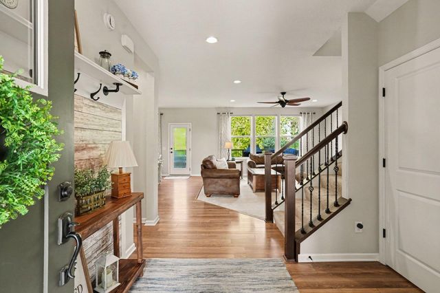 7933 205th Street W, Lakeville, MN 55044