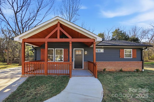 1015 W 6th Avenue B Avenue, Gastonia, NC 28052