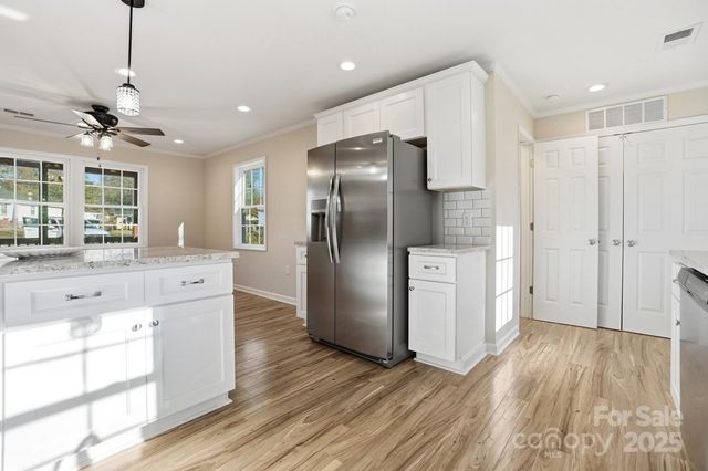 1015 W 6th Avenue B Avenue, Gastonia, NC 28052