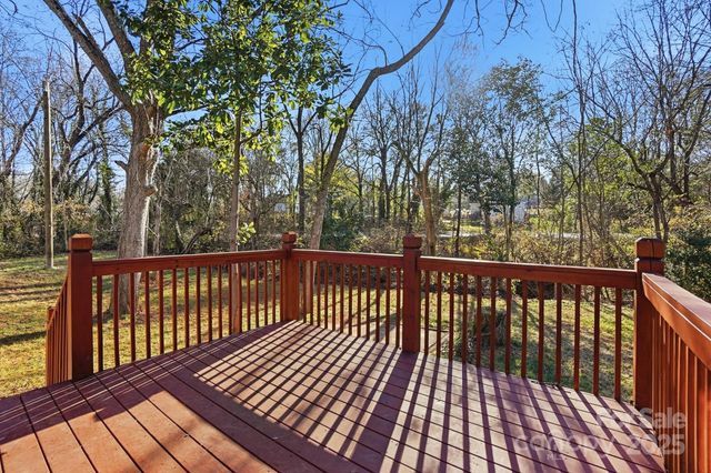 1015 W 6th Avenue B Avenue, Gastonia, NC 28052