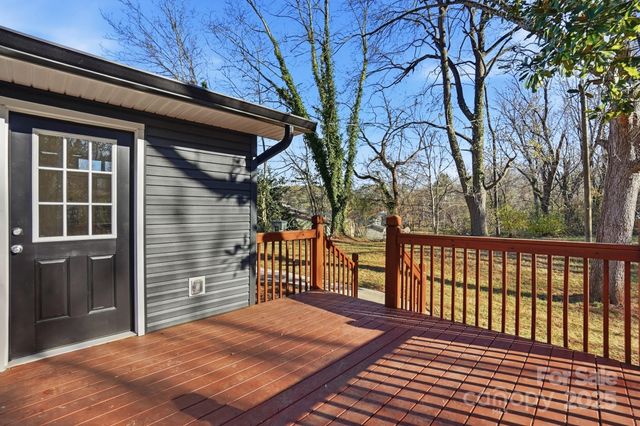 1015 W 6th Avenue B Avenue, Gastonia, NC 28052