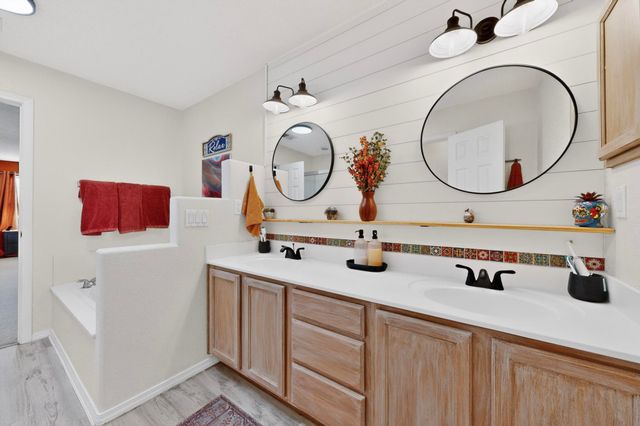 9223 CUMULUS Place NW, Albuquerque, NM 87120