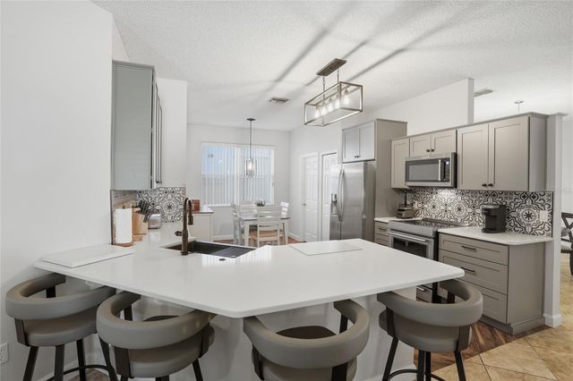 4907 OLDE KERRY DRIVE, Orlando, FL 32837