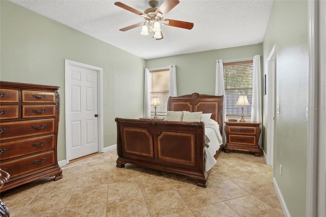 4907 OLDE KERRY DRIVE, Orlando, FL 32837