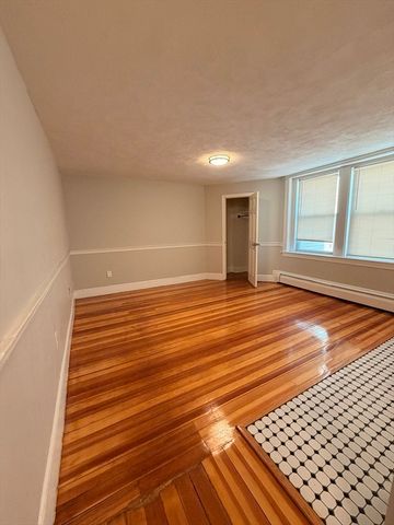 260 Washington St 36, Salem, MA 01970