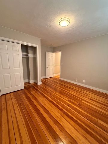 260 Washington St 36, Salem, MA 01970