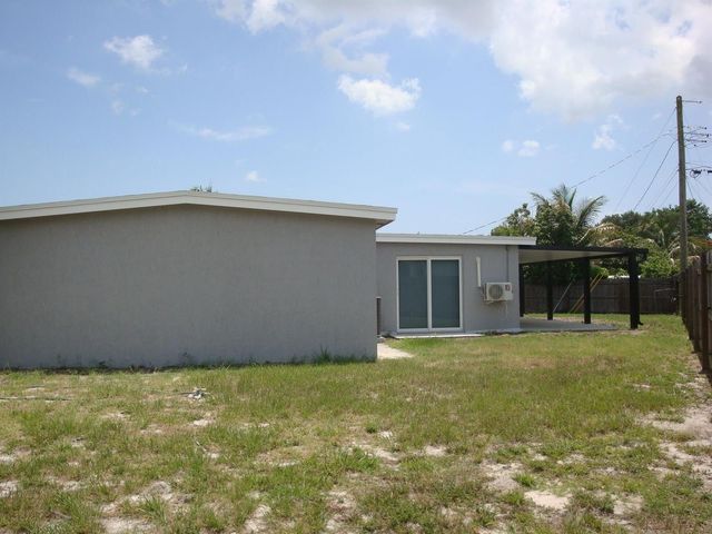 1914 Kudza Road, West Palm Beach, FL 33415