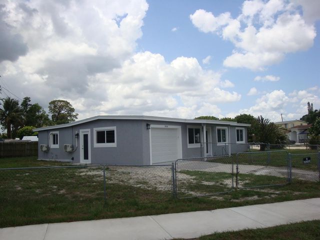 1914 Kudza Road, West Palm Beach, FL 33415