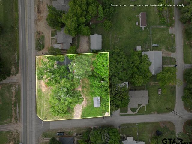 502 N Tyler St, Big Sandy, TX 75755