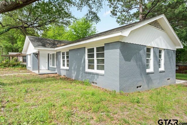 502 N Tyler St, Big Sandy, TX 75755
