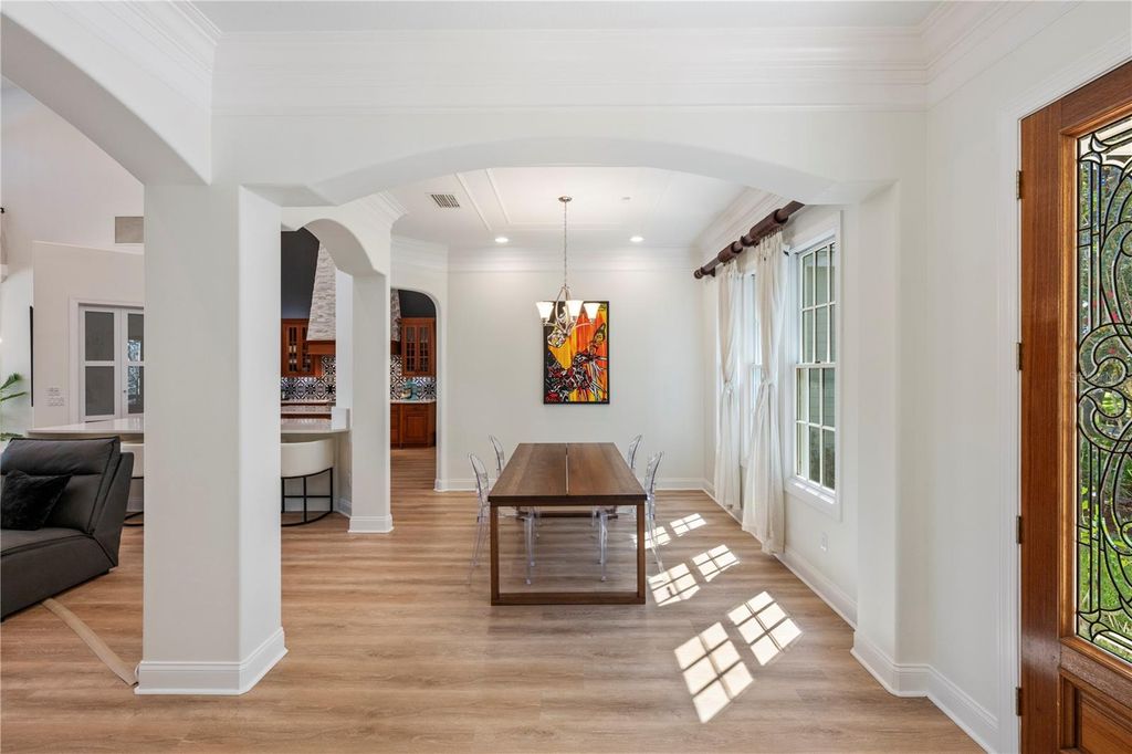 Image 5 of property listing at 6241 BLAKEFORD DRIVE, Windermere, FL 34786