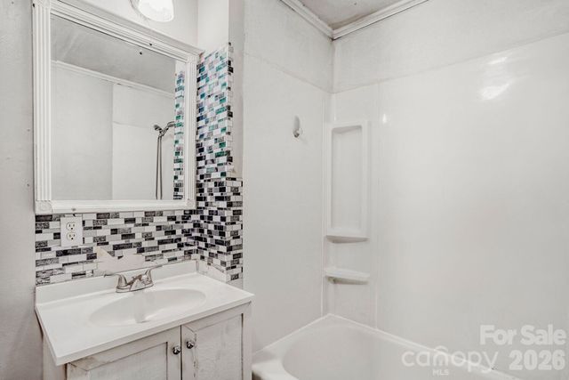 601 W 7th Street, Kannapolis, NC 28081