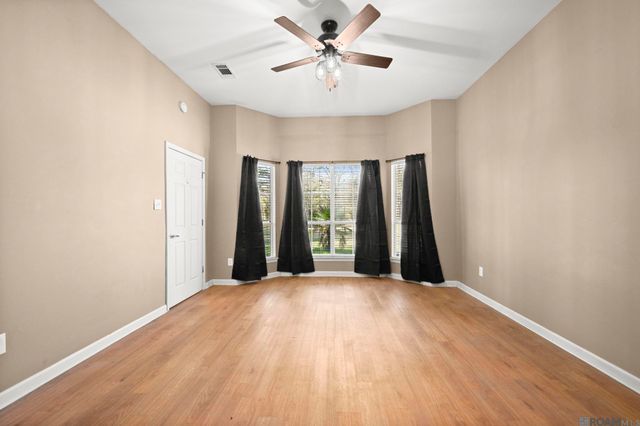 37700 Walker North Rd, Walker, LA 70785