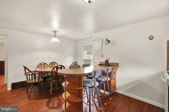 1301 BUTTER LN, Reading, PA 19606