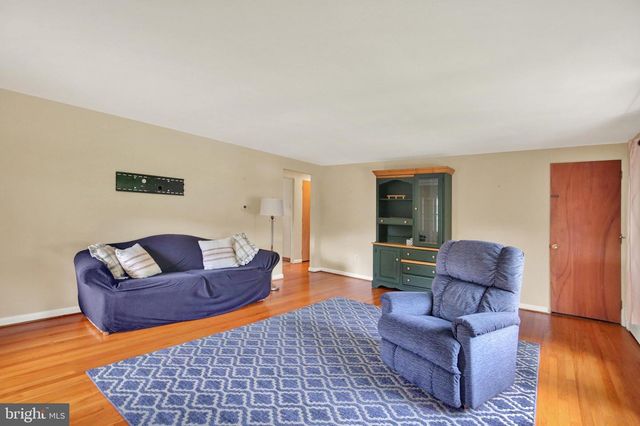 1301 BUTTER LN, Reading, PA 19606