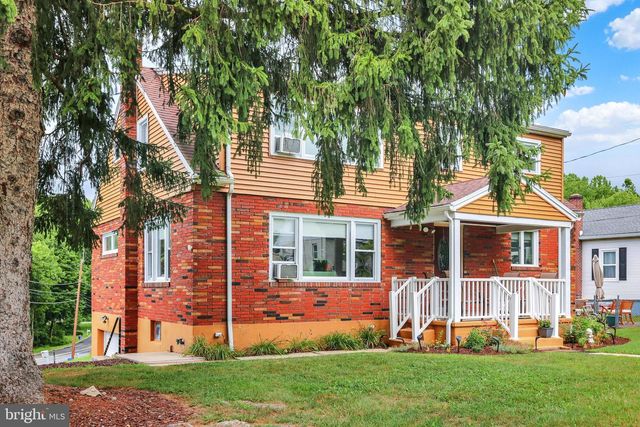1301 BUTTER LN, Reading, PA 19606