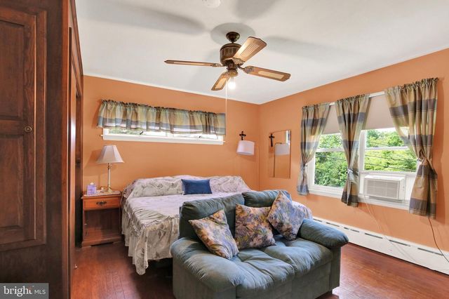 1301 BUTTER LN, Reading, PA 19606