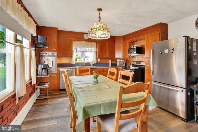 1301 BUTTER LN, Reading, PA 19606